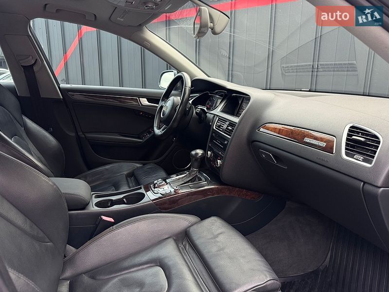 Седан Audi A4 2013 в Луцьку