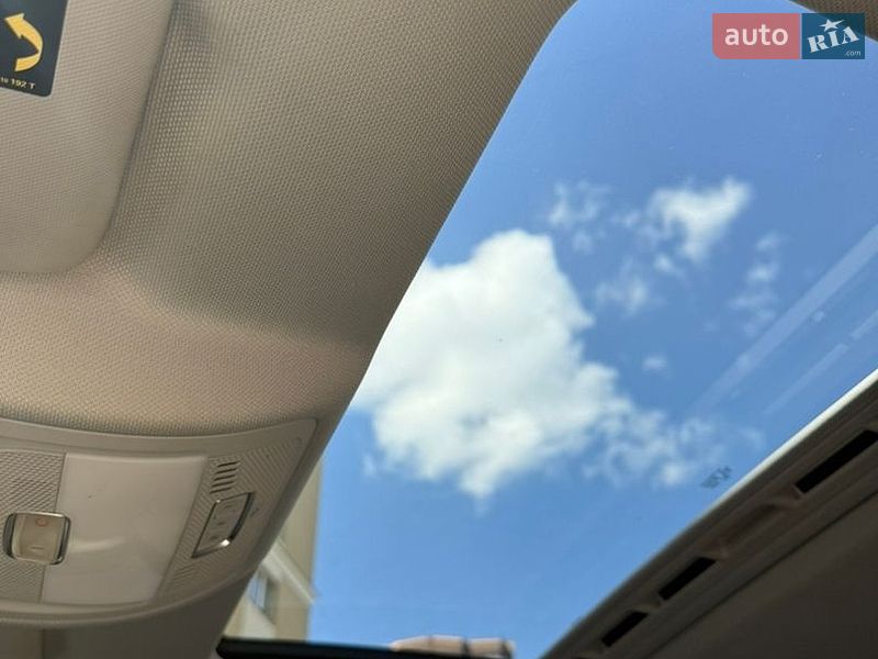 Седан Audi A4 2014 в Хмельницькому