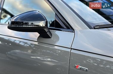 Седан Audi A4 2018 в Ровно