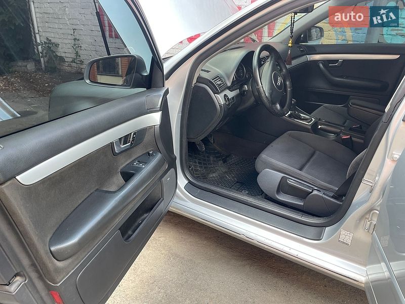 Седан Audi A4 2001 в Сумах