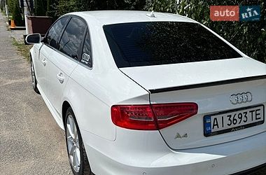 Седан Audi A4 2015 в Киеве