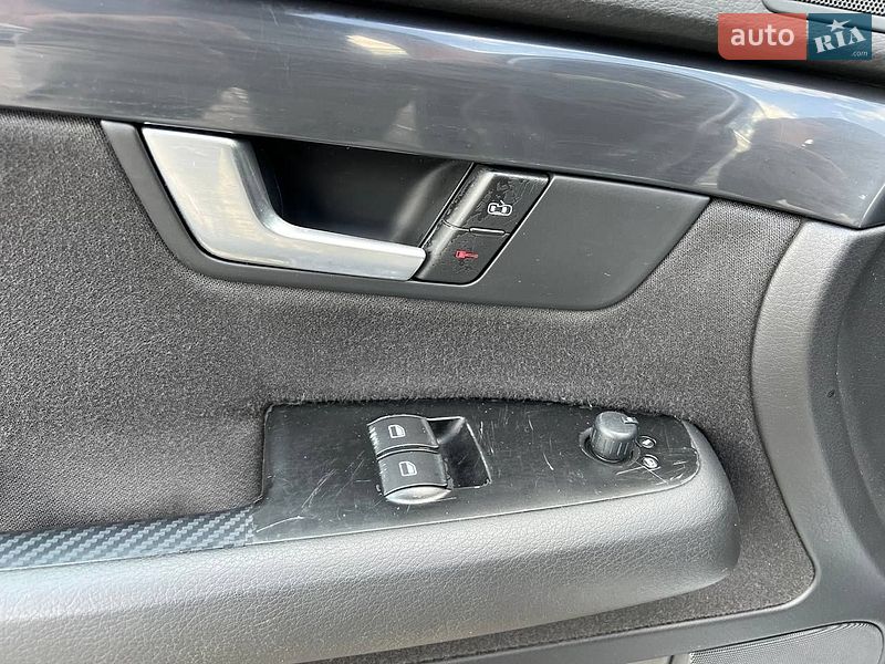 Седан Audi A4 2004 в Хмельницком