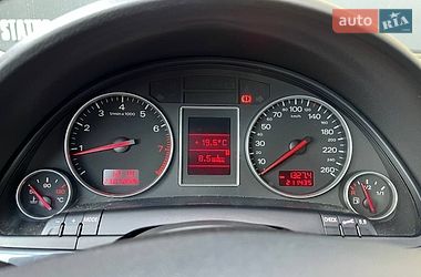 Седан Audi A4 2004 в Хмельницком