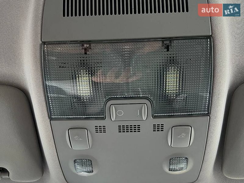Седан Audi A4 2004 в Хмельницком