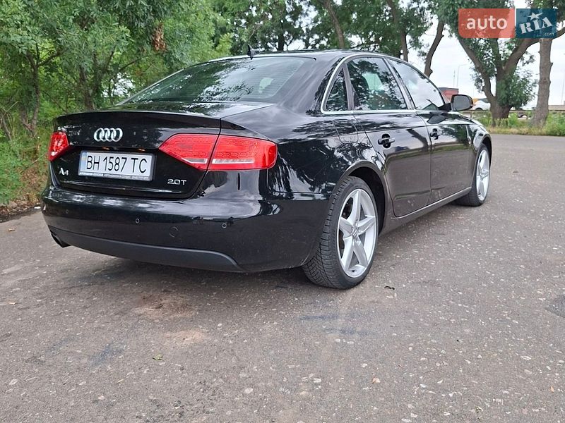 Седан Audi A4 2010 в Одесі