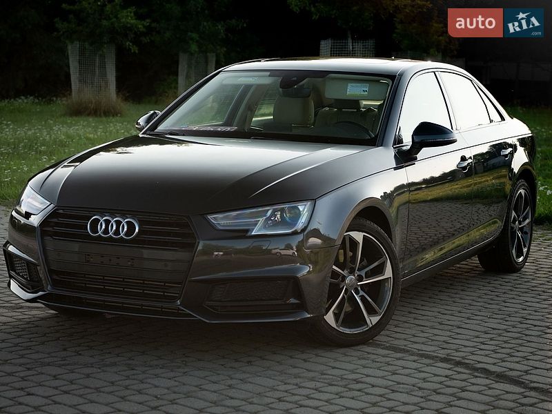 Седан Audi A4 2019 в Львове