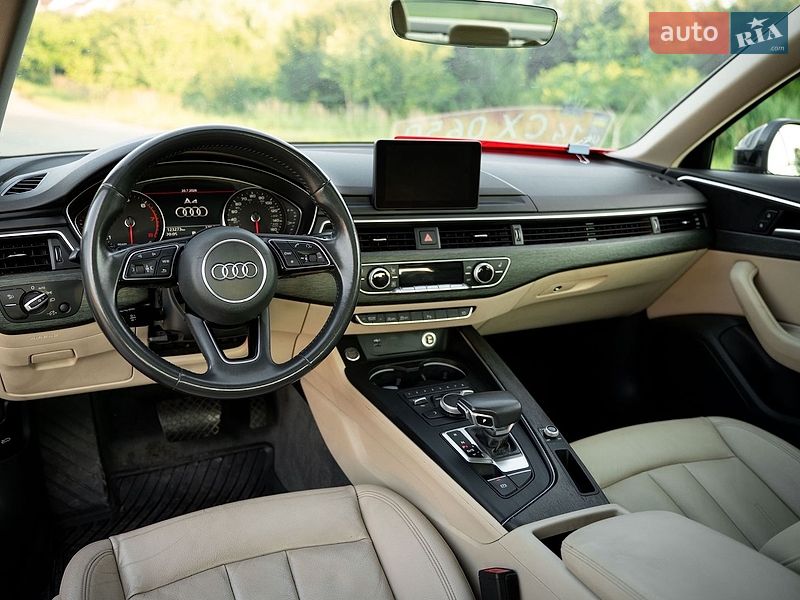 Седан Audi A4 2019 в Львове