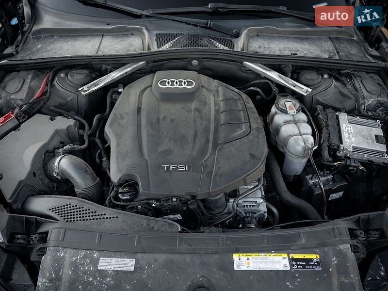 Седан Audi A4 2019 в Львове