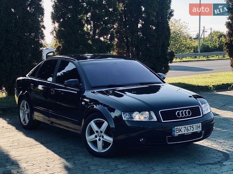 Седан Audi A4 2004 в Дубні