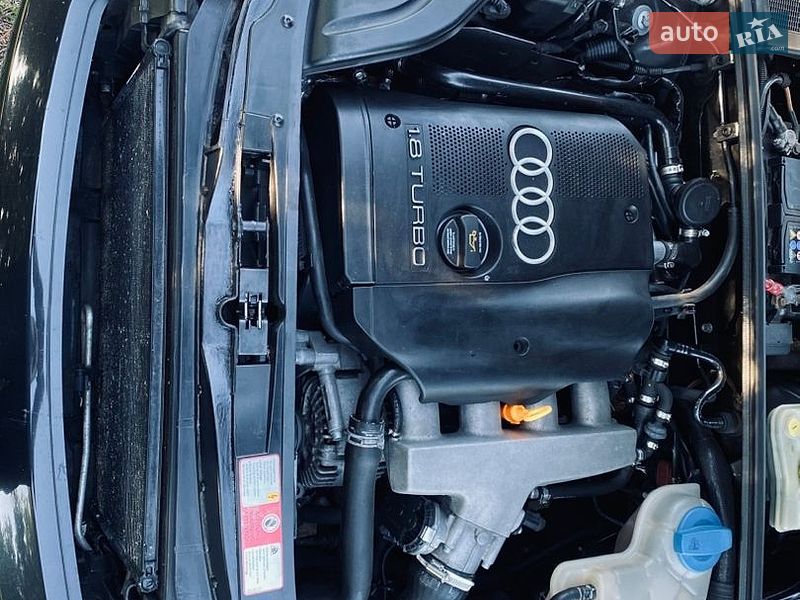 Седан Audi A4 2004 в Дубні