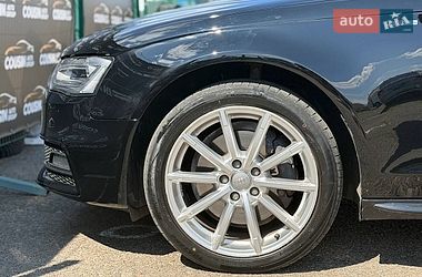 Седан Audi A4 2014 в Киеве