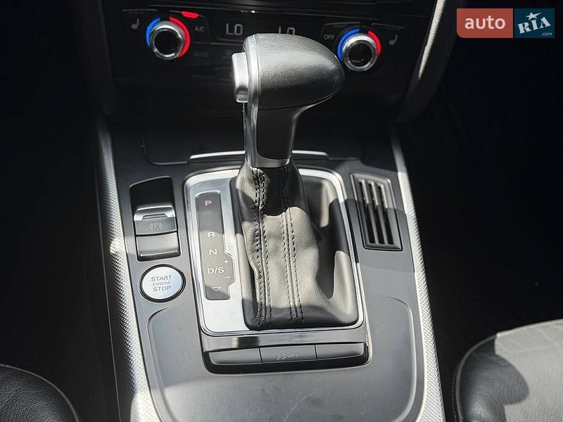 Седан Audi A4 2014 в Киеве
