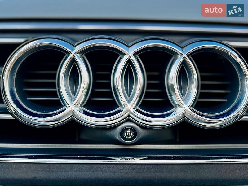 Седан Audi A4 2016 в Стрые