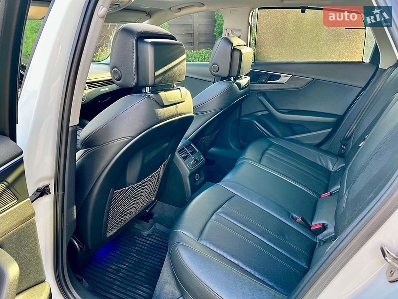 Седан Audi A4 2016 в Стрые