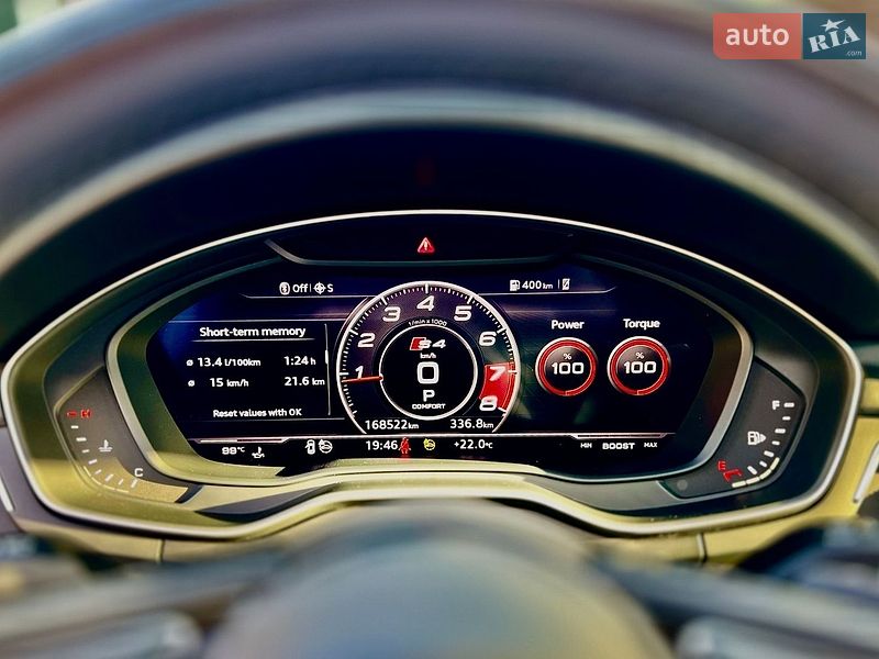 Седан Audi A4 2016 в Стрые