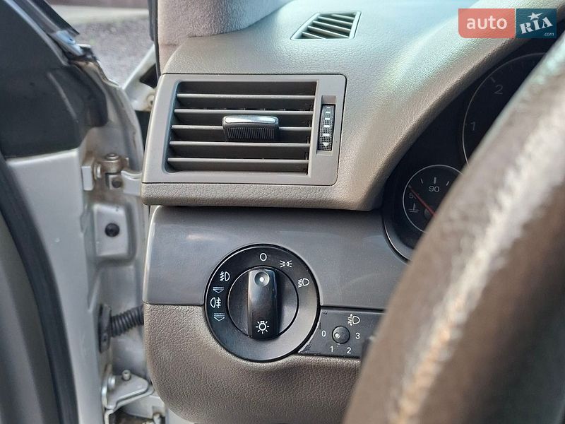 Универсал Audi A4 2004 в Хусте