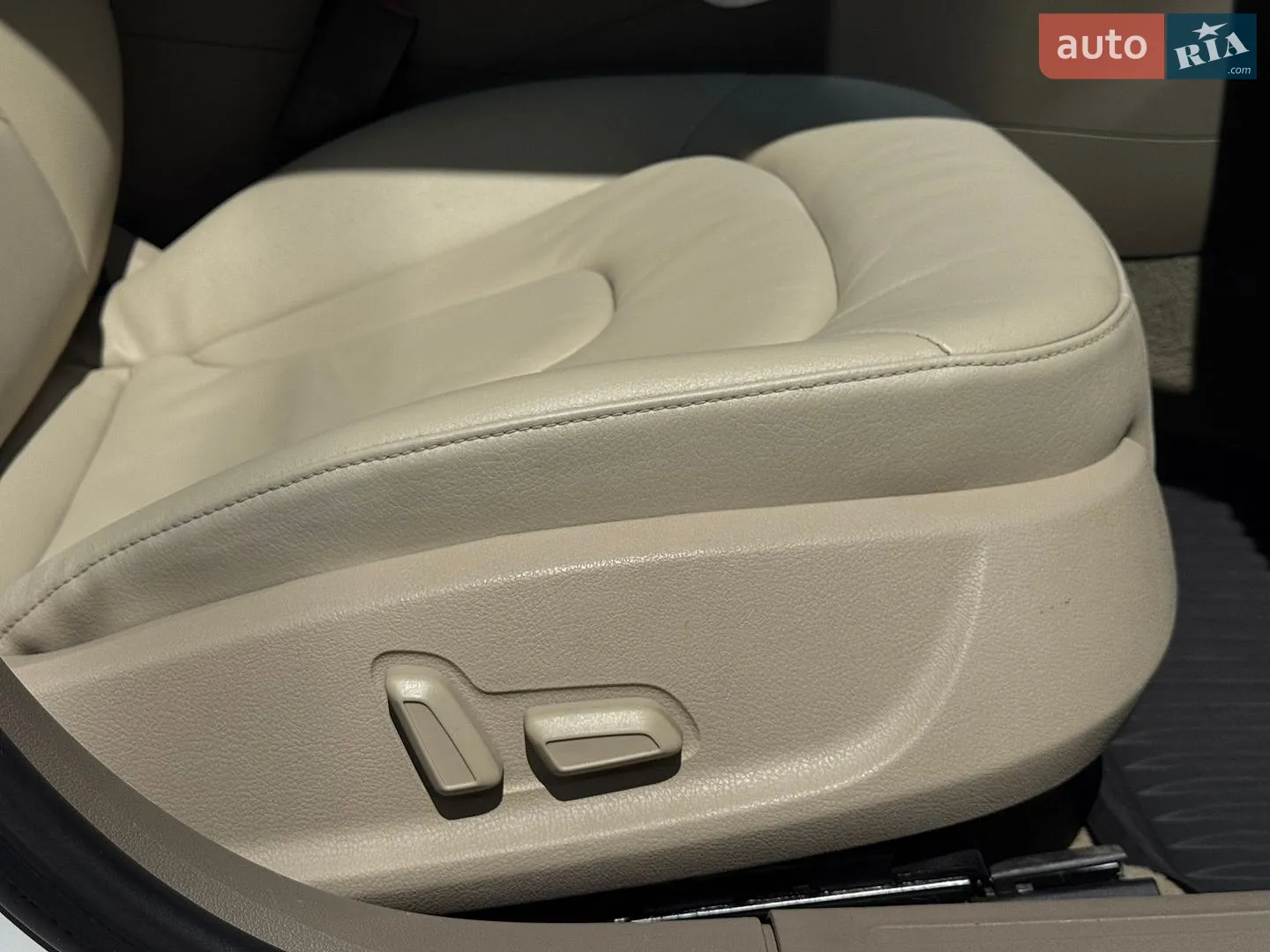 2010 Audi A4 - мініатюра 15