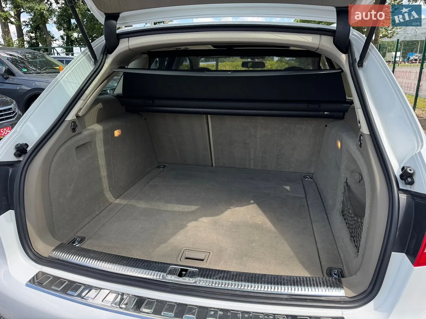 2010 Audi A4 - мініатюра 29