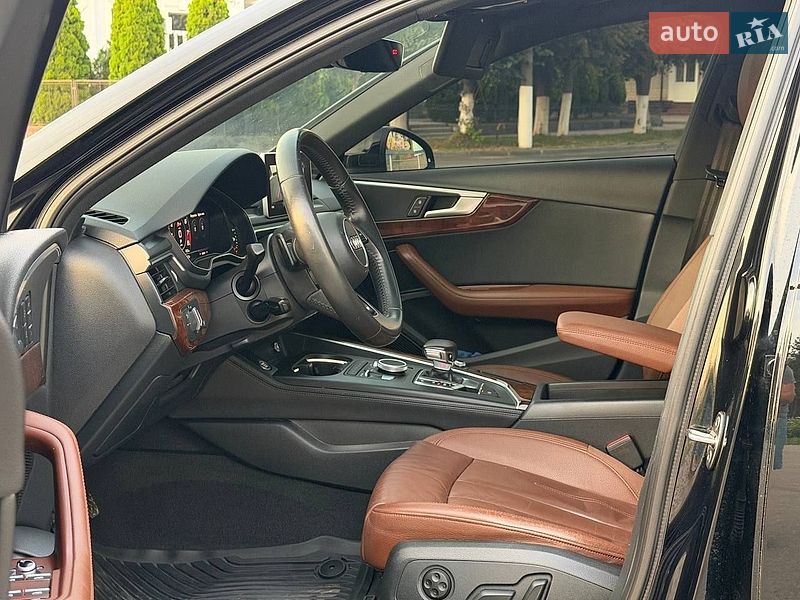 Седан Audi A4 2019 в Вінниці