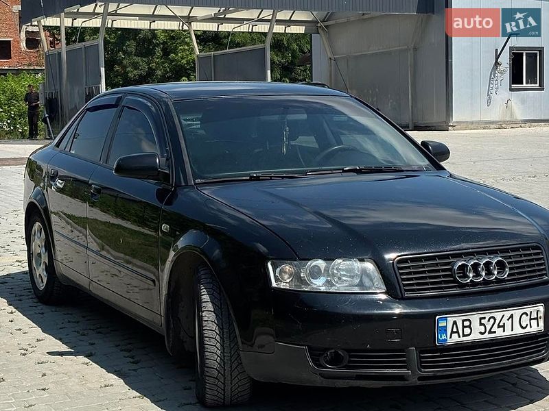 Седан Audi A4 2003 в Борщеві