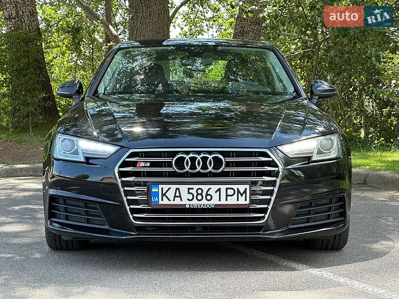 Седан Audi A4 2016 в Києві