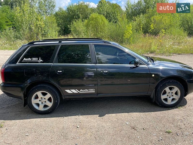 Універсал Audi A4 1998 в Городку