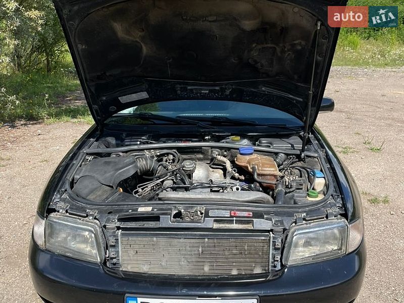 Універсал Audi A4 1998 в Городку