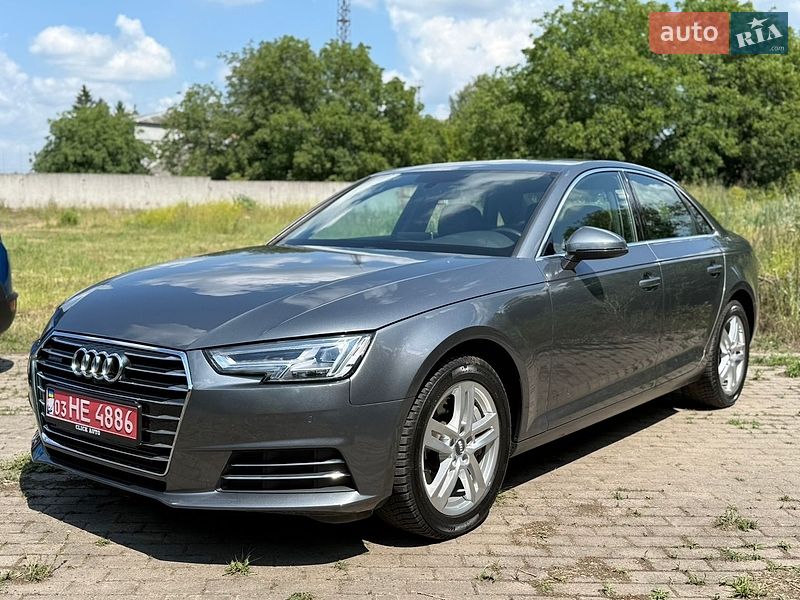 Седан Audi A4 2016 в Рівному