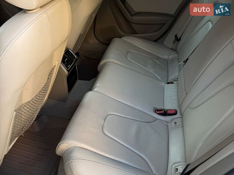 Седан Audi A4 2012 в Києві