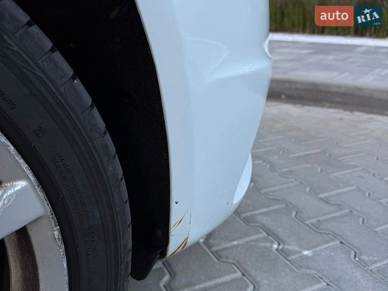Седан Audi A4 2012 в Києві