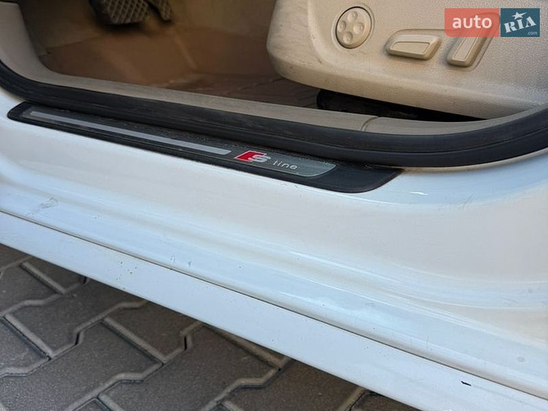 Седан Audi A4 2012 в Києві