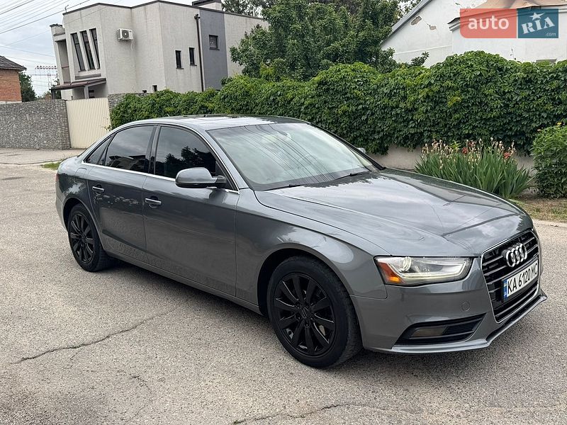 Седан Audi A4 2012 в Дніпрі