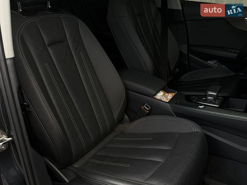 Седан Audi A4 2021 в Тернополі