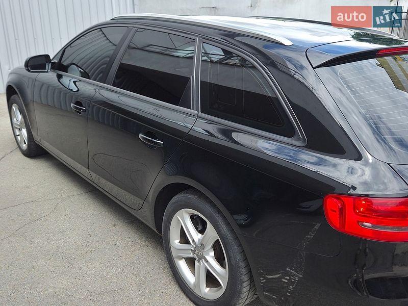 Универсал Audi A4 2013 в Чернигове