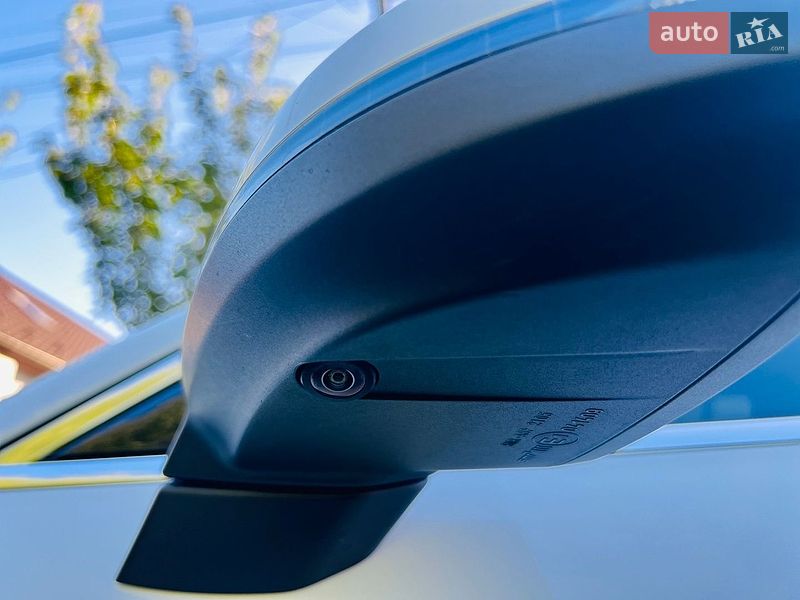 Седан Audi A4 2022 в Мукачевому
