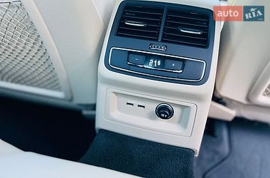 Седан Audi A4 2022 в Мукачевому