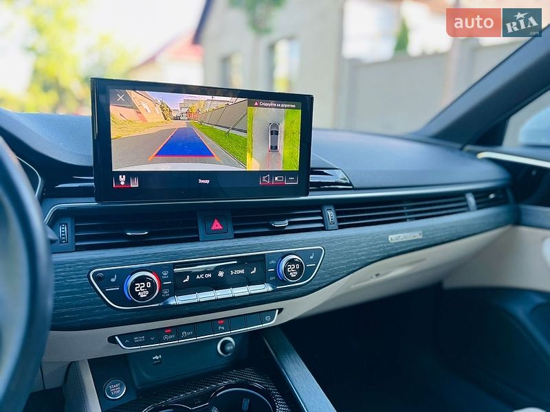 Седан Audi A4 2022 в Мукачевому