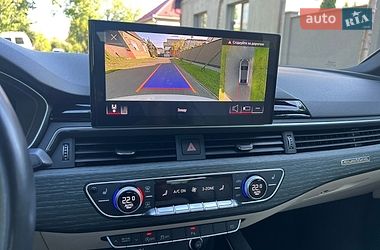 Седан Audi A4 2022 в Мукачевому