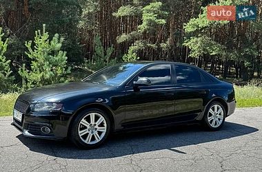 Седан Audi A4 2010 в Кременчуці