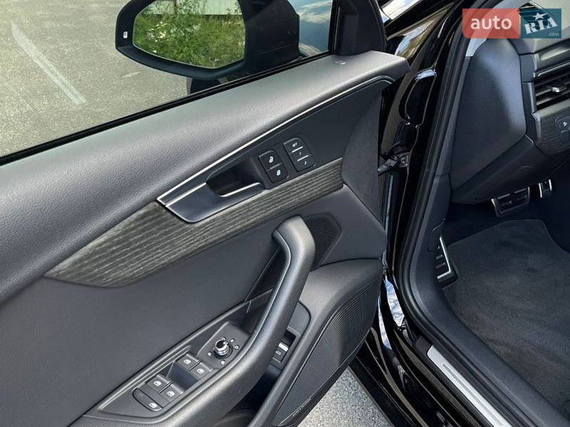 Седан Audi A4 2018 в Броварах