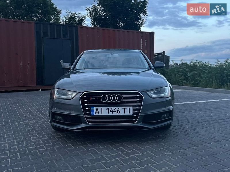 Седан Audi A4 2012 в Боярке