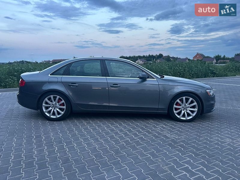 Седан Audi A4 2012 в Боярке