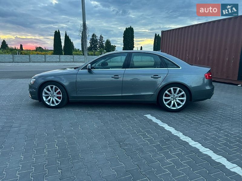 Седан Audi A4 2012 в Боярке