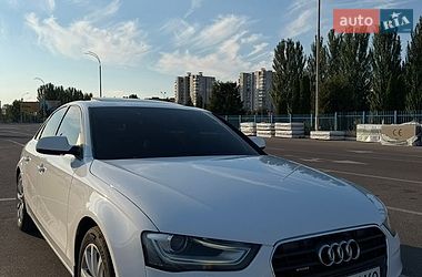 Седан Audi A4 2012 в Черкассах
