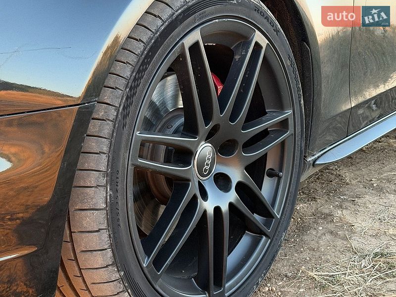 Седан Audi A4 2013 в Одесі