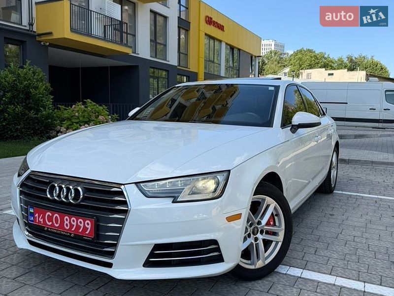 Седан Audi A4 2016 в Львове