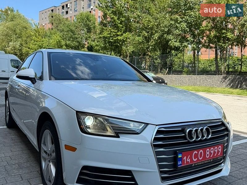 Седан Audi A4 2016 в Львове