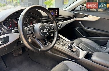 Седан Audi A4 2016 в Львове