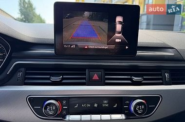 Седан Audi A4 2016 в Львове