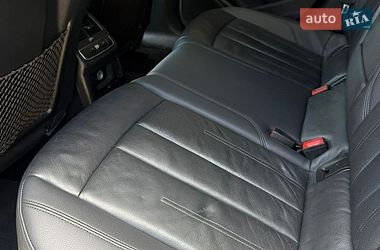 Седан Audi A4 2016 в Львове